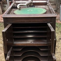 Victrola Talking Machine 