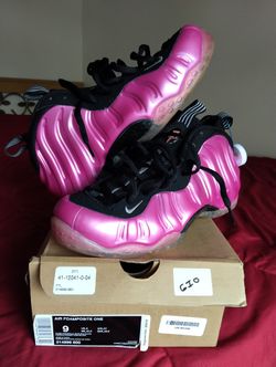 Nike Air Foamposite One 'Pearlized Pink' 2012 Release Year