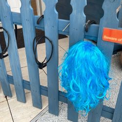 Hanging Black Wig Stands