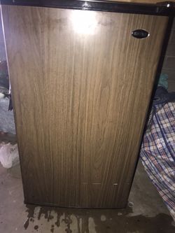Sanyo Mini Fridge