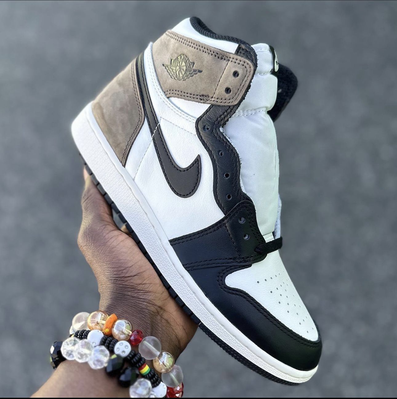 Nike Air Jordan 1 “Dark Mocha ☕️”