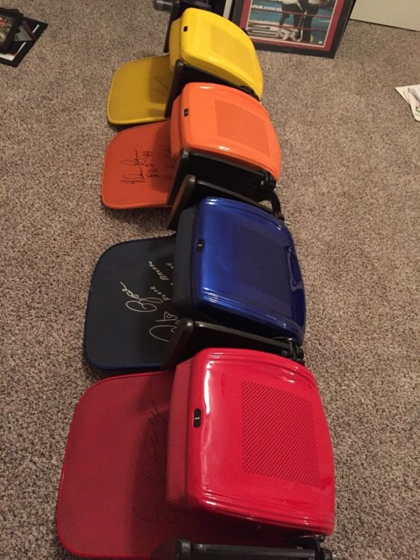 Astrodome seat restored and like new signed by Nolan Ryan Earl Campbell Craig biggio roger Clemens Pete Rose coa by tristar Ryan and MLB