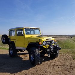 1974 Toyota FJ 40