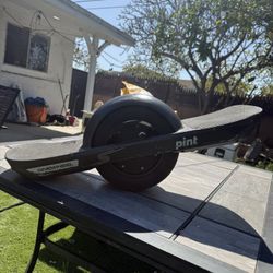 Onewheel Pint S – 338 Miles – Charger + Fender