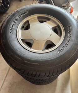 tahoe original rim with tires