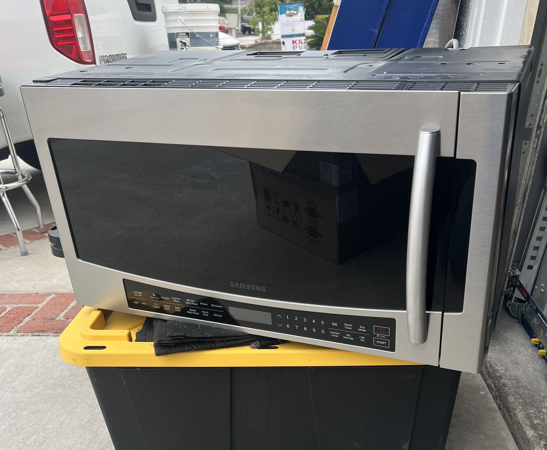 Microwave Samsung -FREE !!