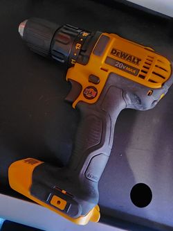 20v dewalt drill 1/2"