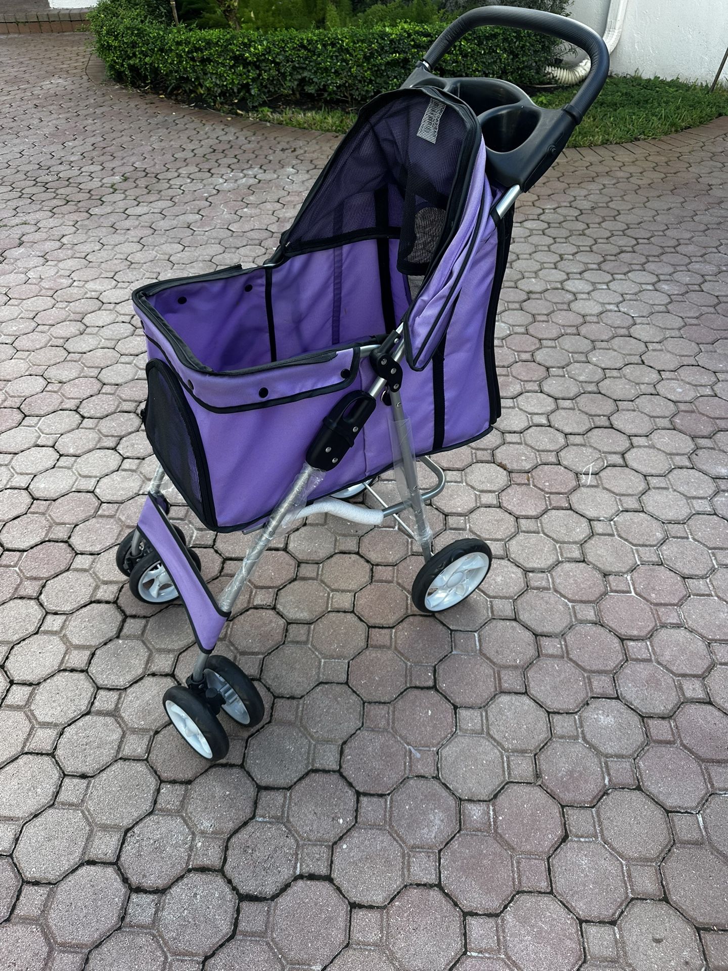 gently used small dog stroller