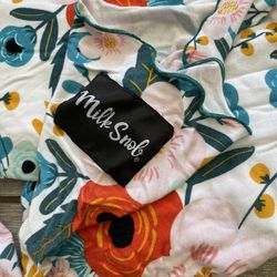 Milk Snob Baby Wrap carrier Floral Magnolia