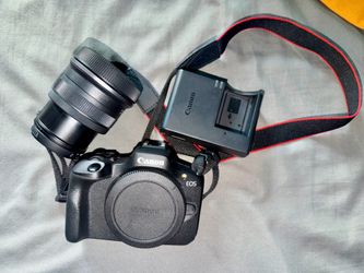 Canon EOS R100 Camera