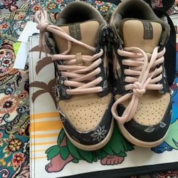 Nike SB Dunk Low Travis Scott