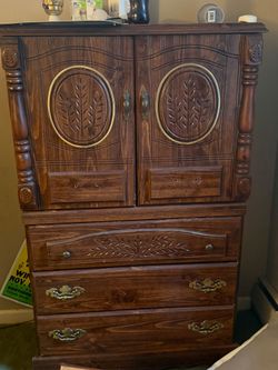 Dresser