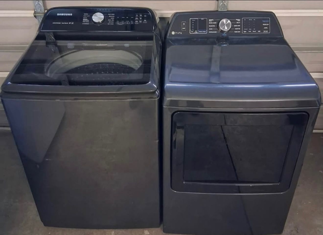 Black Samsung Washer & GE Dryer