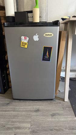 Chefmate Mini Refrigerator