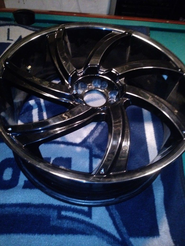 One 22" Rim
