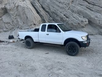 2000 Toyota Tacoma