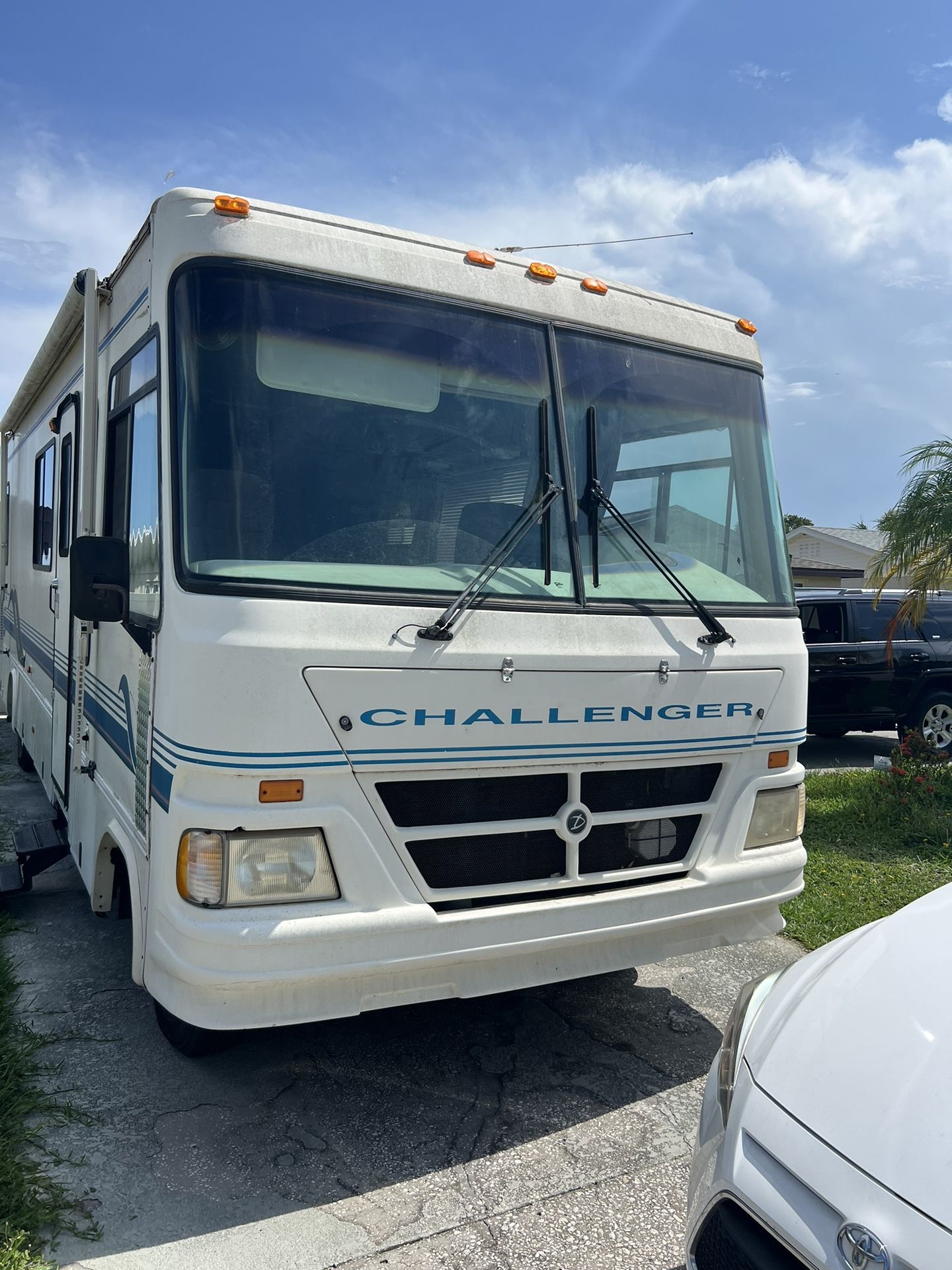 1996 Damon Challenger