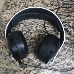ORIGINAL PS 5 HEADPHONES DON'T USED THEM 