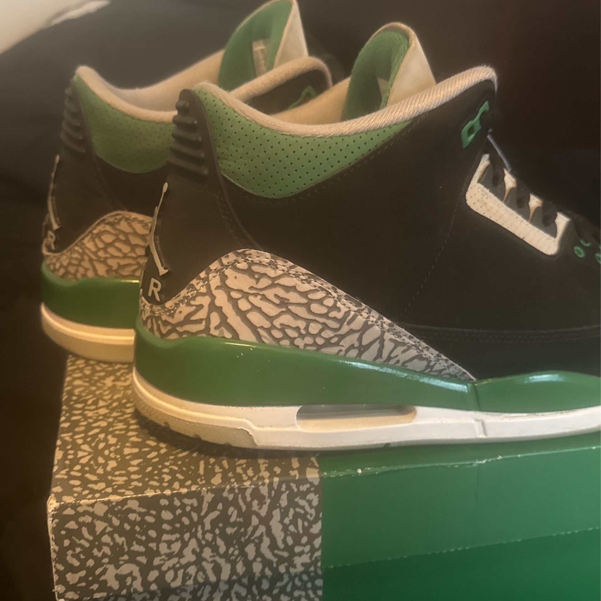 JORDAN 3 PINE GREEN SIZE 13