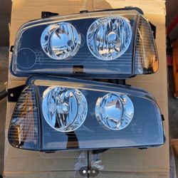 05-10 Dodge Charger Headlights 