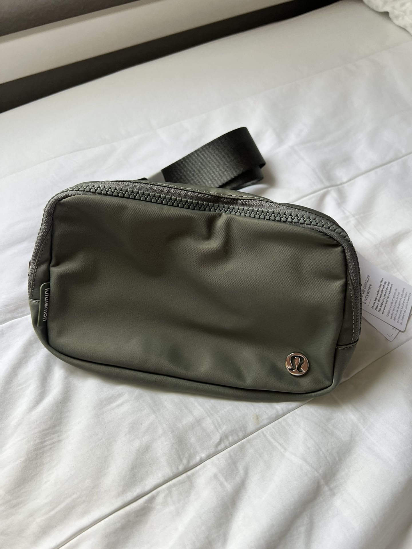 NWT Lululemon Everywhere Belt Waist Bag