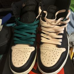 Air Jordan Retro 1 Crimson Tint 