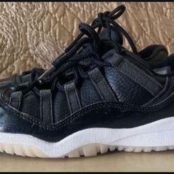 JORDAN 11 RETRO 72-10 SHOES