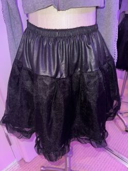Black Costume Skirt (SIZE L)