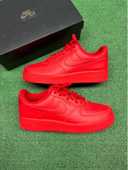 NIKE AIR FORCE TRIPLE RED SIZE 11.5