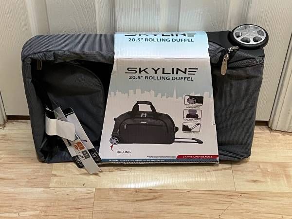 Brand New 20” Wheeled Duffel Bag Gray Rolling Luggage Suitcase Skyline