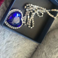 Titanic Heart Necklaces Set
