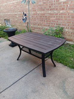 Brown color Aluminum Outdoor Patio Coffee Table