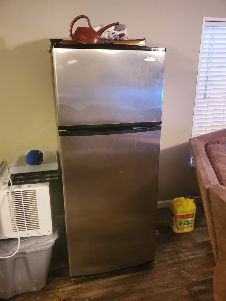 Whirlpool Refrigerator standard size