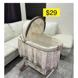 Mini crib, baby bassinet / Cuna bebe