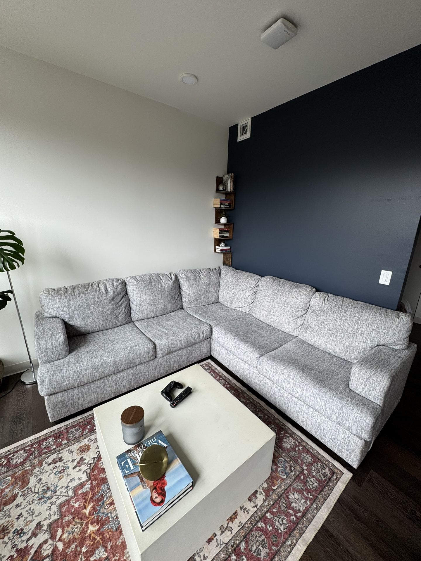 Large Corner Sectional