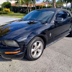Must Sell Today. 2007 Mustang Convertible Low Miles!
