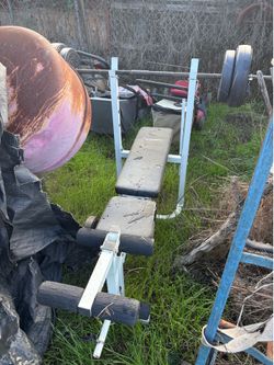 Weight bench and barbell set