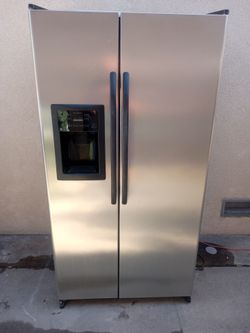 GE Stainless Steel Refrigerator