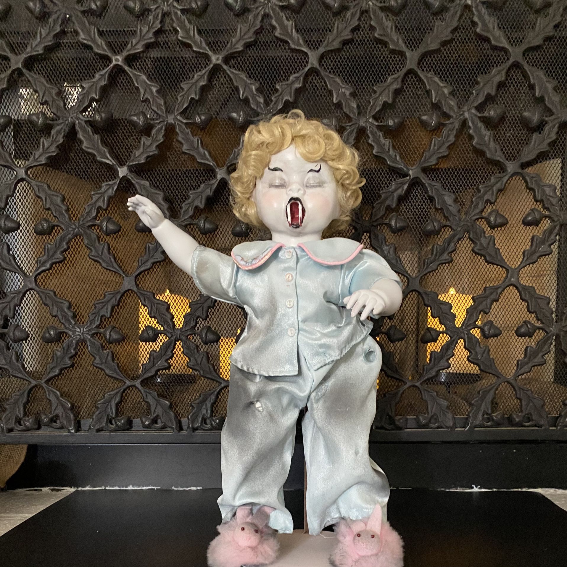  Halloween Horror Vampire Baby Doll in Pajamas Creepy Goth Ghost Evil Scary Monster