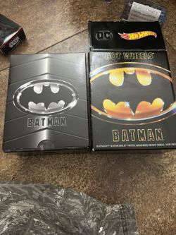 SDCC Batman Hotwheels Batman Batmobile