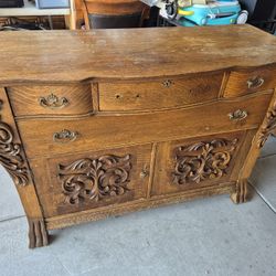 Antique Farmhouse Oak Buffet, In Good Condition 