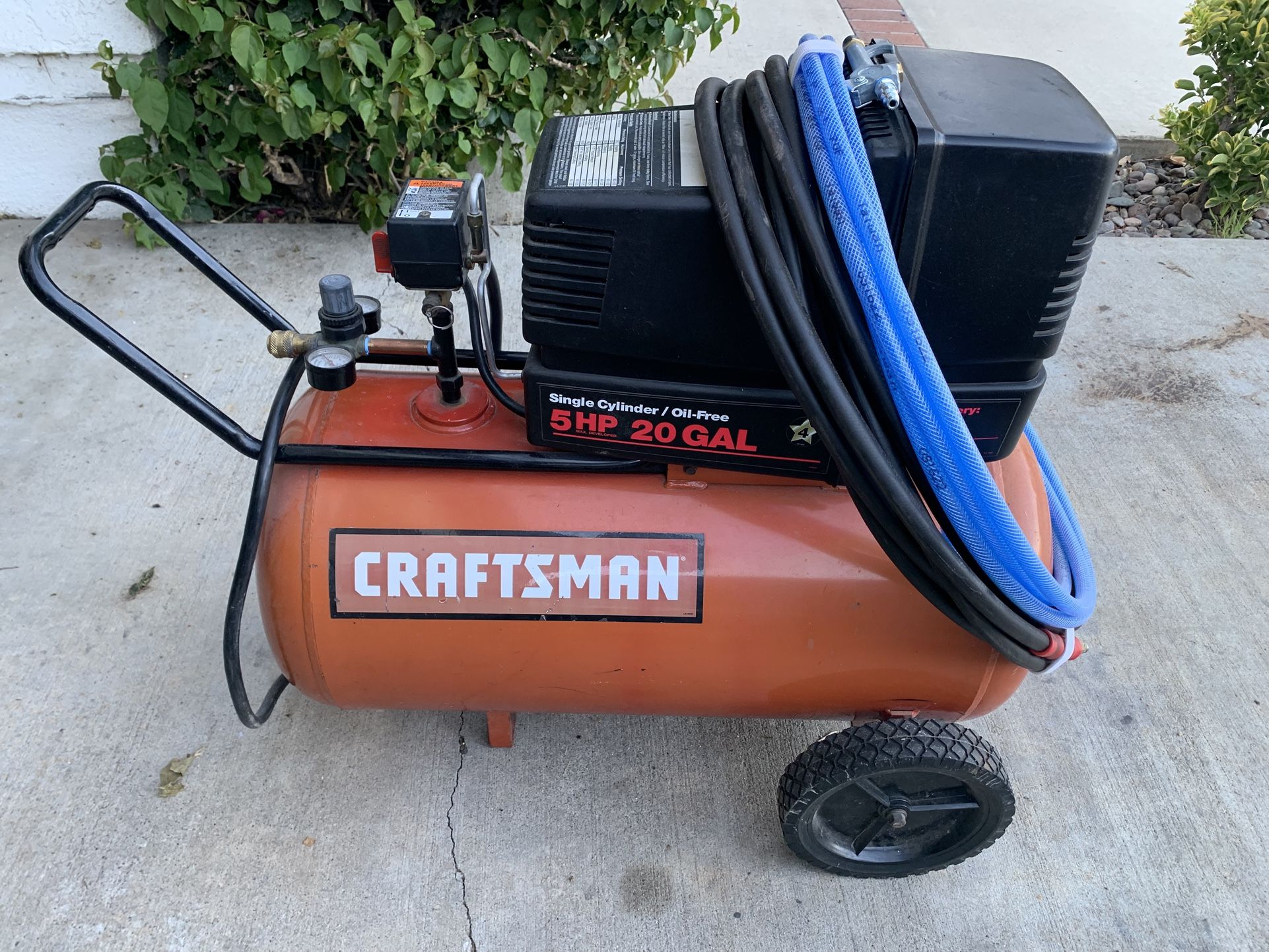 Craftsman 5hp 20 Gal Air Compressor