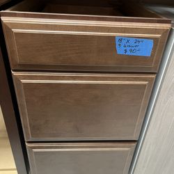  Base 3 Drawers 