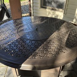 54" Grand Terrace Fire Table with lid