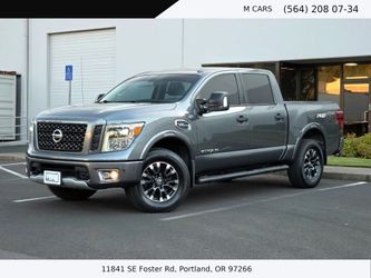 2017 Nissan Titan PRO-4X. 5.6L V8. 4WD. CLEAN TITLE.