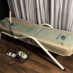 CGM ceragen massage bed