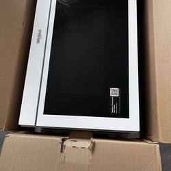 Microwave hood combination