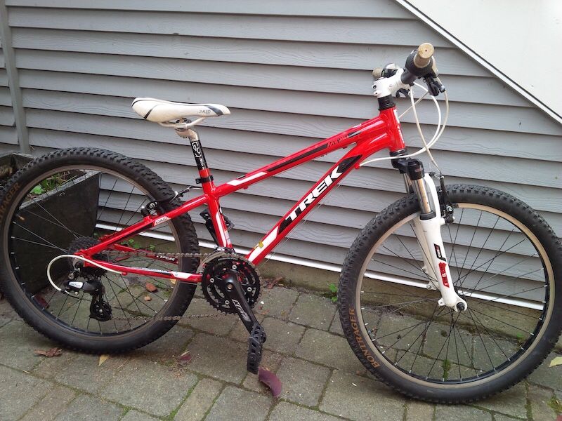 Trek MT240 Kids Mountain Bike