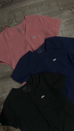 FIGS SCRUB TOPS