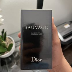 Dior Sauvage Eau De Parfum 
